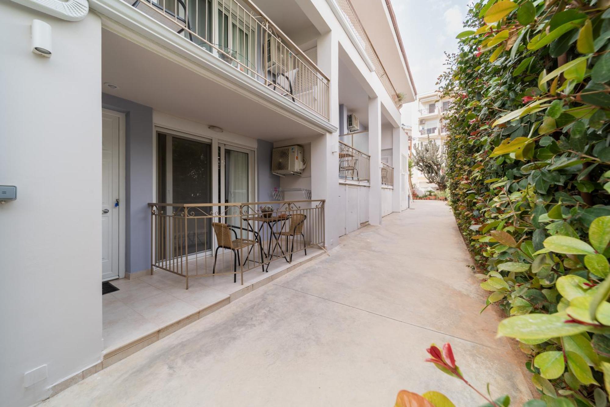 Cactus - Blooming Garden Apartments Kalamata Dış mekan fotoğraf